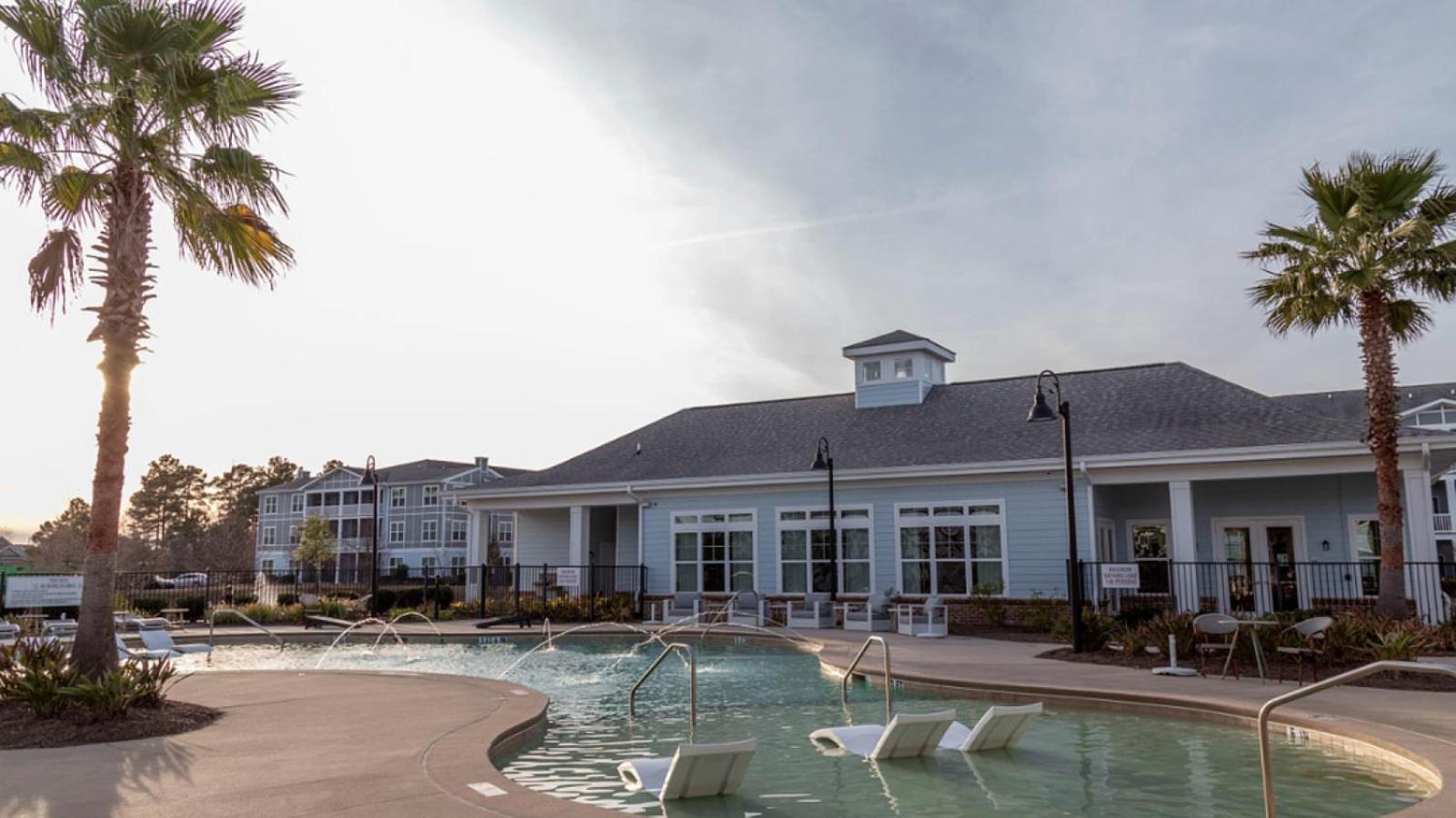 Apartment Landing At Longshore Commons - 1 Bedroom In