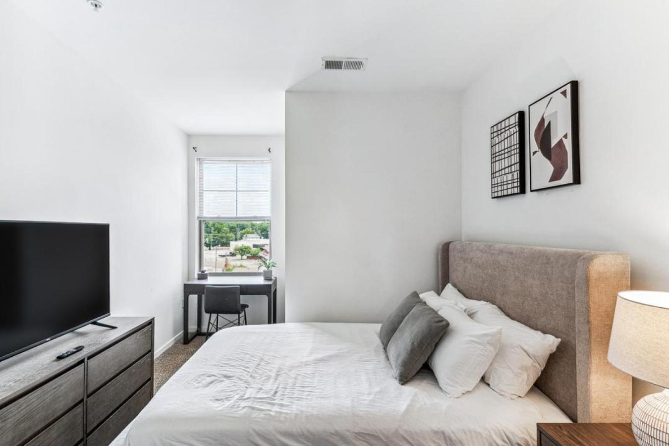 Apartment Landing At Longshore Commons - 1 Bedroom In