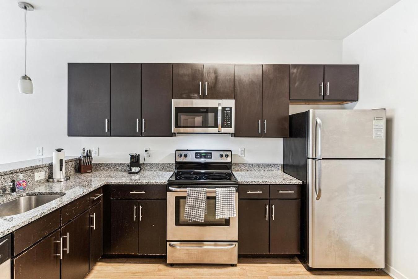 Landing At Longshore Commons - 1 Bedroom In *
